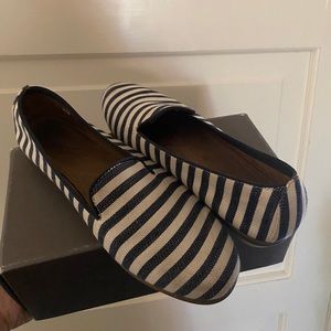 Women’s loafers/shoes